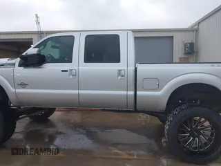 2016 Ford F-250 Lariat z VIN 1FT7W2BT5GEA80683, wystawiony jako IAAI lot #42324423 z przebiegiem 114 034 mil mil oraz . Historia ofert i sprzedaży dostępna na DreamBid. Obrazek 14.