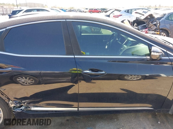 2013 Hyundai Azera with VIN KMHFH4JG4DA287957, listed as a IAAI auction lot 41763771 with 165,764 mi miles. Bid and sale history available at carsss.com. Image 13.