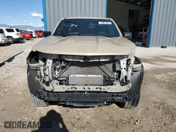 2023 Chevrolet Colorado 2WD Work Truck z VIN 1GCGSBEC8P1260447, wystawiony jako Copart lot #56100455 z przebiegiem 13 688 mil mil oraz Czysty tytuł • Clean title. Historia ofert i sprzedaży dostępna na DreamBid. Obrazek 5.