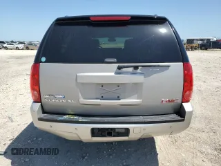 2008 GMC Yukon XL SLT 4SA z VIN 1GKFC16068J243658, wystawiony jako Copart lot #52798235 z przebiegiem 123 202 mil mil oraz Szkoda całkowita • Salvage title. Historia ofert i sprzedaży dostępna na DreamBid. Obrazek 6.