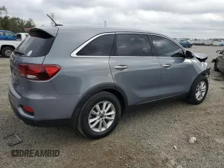 2020 Kia Sorento LX with VIN 5XYPG4A37LG643258, listed as a Copart auction lot 46093245 with 122,379 mi miles and Salvage Title. Bid and sale history available at carsss.com. Image 3.