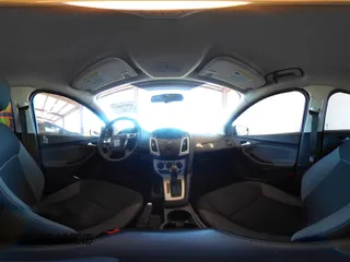 2014 Ford Focus SE with VIN 1FADP3K20EL325286, listed as a IAAI auction lot 42076013 with 119,271 mi miles. Bid and sale history available at carsss.com. Image 18.