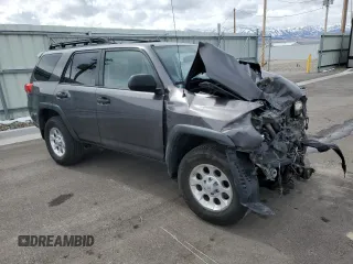 2010 Toyota 4Runner Trail with VIN JTEBU5JR4A5032960, listed as a Copart auction lot 50016095 with Not Provided miles and Salvage Title. Bid and sale history available at DreamBid. Image 4.