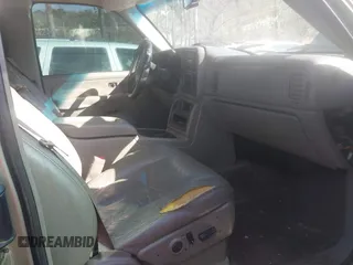 2003 Chevrolet Silverado 1500 LS with VIN 1GCEC19T53Z223263, listed as a IAAI auction lot 41614734 with 221,220 mi miles and . Bid and sale history available at DreamBid. Image 5.