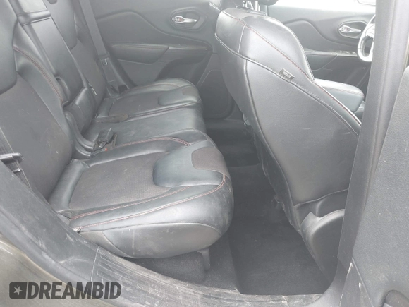 2014 Jeep Cherokee Trailhawk z VIN 1C4PJMBBXEW232210, wystawiony jako IAAI lot #42143917 z przebiegiem 113 603 mil mil oraz . Historia ofert i sprzedaży dostępna na DreamBid. Obrazek 8.