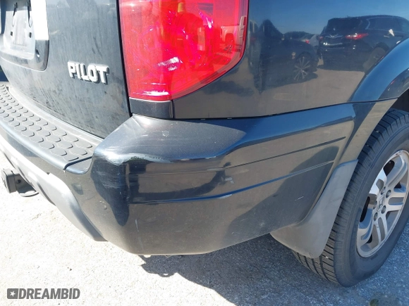 2003 Honda Pilot EX with VIN 2HKYF18603H544943, listed as a IAAI auction lot 41726443 with 178,413 mi miles. Bid and sale history available at carsss.com. Image 13.