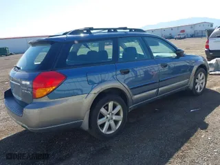 2006 Subaru Legacy Wagon Outback 2.5i with VIN 4S4BP61C467330882, listed as a IAAI auction lot 42039231 with 107,205 mi miles. Bid and sale history available at carsss.com. Image 4.