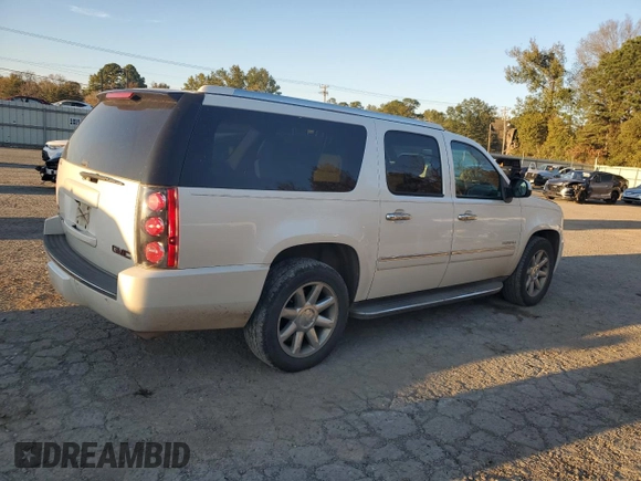2011 GMC Yukon XL Denali with VIN 1GKS1MEF9BR171665, listed as a Copart auction lot 82228324 with 145,013 mi miles and Salvage Title. Bid and sale history available at carsss.com. Image 3.