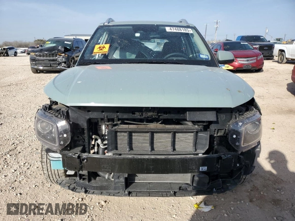 2025 Hyundai Venue SEL z VIN KMHRC8A33SU354673, wystawiony jako Copart lot #47488185 z przebiegiem 3 845 mil mil oraz Szkoda całkowita • Salvage title. Historia ofert i sprzedaży dostępna na DreamBid. Obrazek 5.