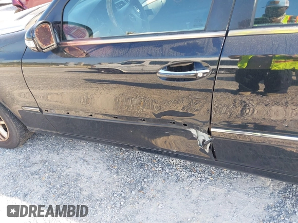 2004 Mercedes-Benz E 320 with VIN WDBUF82JX4X112305, listed as a IAAI auction lot 42058438 with 201,750 mi miles and . Bid and sale history available at DreamBid. Image 12.