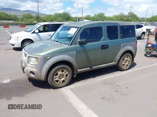 2005 Honda Element LX with VIN 5J6YH18385L012963, listed as a IAAI auction lot 42025122 with Not Provided miles and . Bid and sale history available at DreamBid. Image 2.