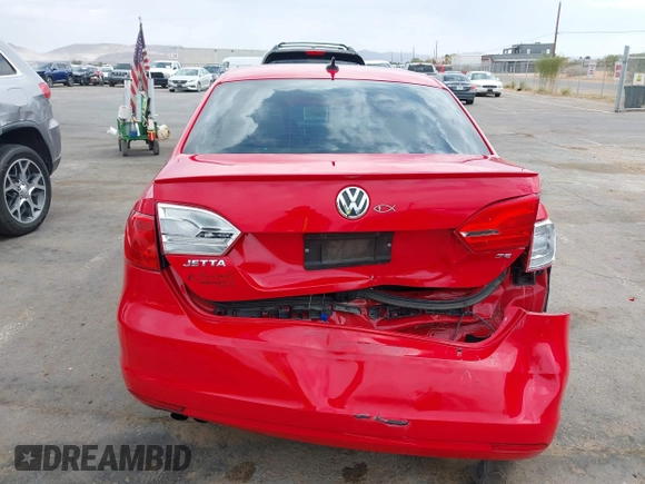 2014 Volkswagen Jetta Sedan SE w/Connectivity/Sunroof PZEV with VIN 3VWD17AJ0EM378030, listed as a IAAI auction lot 40612066 with 179,808 mi miles. Bid and sale history available at carsss.com. Image 16.
