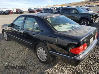 1998 Mercedes-Benz E 320 with VIN WDBJF25F4WA504385, listed as a Copart auction lot 79555844 with 392,558 mi miles and Clean Title. Bid and sale history available at DreamBid. Image 2.