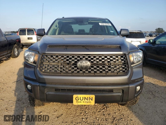 2018 Toyota Tundra 2WD SR5 with VIN 5TFEM5F19JX128043, listed as a Copart auction lot 44219785 with 82,832 mi miles and Salvage Title. Bid and sale history available at carsss.com. Image 5.