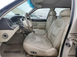 1995 Lincoln Town Car Cartier z VIN 1LNLM83W2SY603452, wystawiony jako Copart lot #55756595 z przebiegiem 243 394 mil mil oraz Szkody całkowita. Historia ofert i sprzedaży dostępna na DreamBid. Obrazek 7.