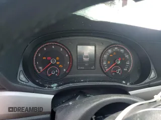 2021 Volkswagen Passat SE z VIN 1VWSA7A37MC009450, wystawiony jako Copart lot #56953915 z przebiegiem 69 954 mil mil oraz Szkoda całkowita • Salvage title. Historia ofert i sprzedaży dostępna na DreamBid. Obrazek 9.