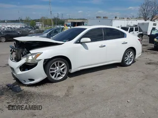 2010 Nissan Maxima 3.5 SV with VIN 1N4AA5AP1AC846119, listed as a IAAI auction lot 42091474 with 146,750 mi miles. Bid and sale history available at carsss.com. Image 16.