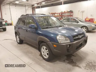 2006 Hyundai Tucson GLS with VIN KM8JN12D66U409645, listed as a IAAI auction lot 41589550 with 111,850 mi miles. Bid and sale history available at carsss.com. Image 1.