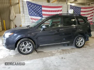 2018 Subaru Forester Touring z VIN JF2SJAWC6JH592411, wystawiony jako Copart lot #57876965 z przebiegiem 62 456 mil mil oraz Szkoda całkowita • Salvage title. Historia ofert i sprzedaży dostępna na DreamBid. Obrazek 1.