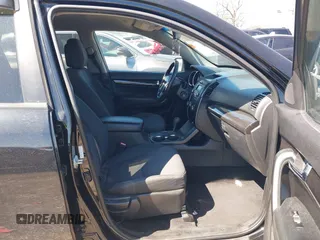 2013 Kia Sorento LX with VIN 5XYKTCA64DG386183, listed as a IAAI auction lot 41849794 with 169,394 mi miles. Bid and sale history available at carsss.com. Image 5.