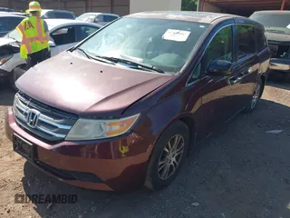 2013 Honda Odyssey EX-L с VIN 5FNRL5H63DB054842, выставлен на аукционе IAAI как лот 42338007 с пробегом 192 951 миль миль и . История ставок и продаж доступна на DreamBid. Изображение 2.