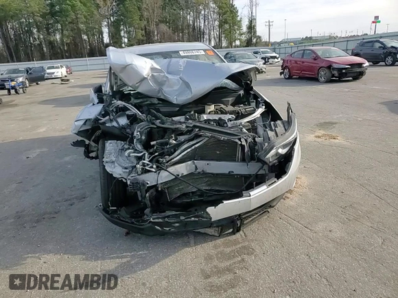 2020 Chevrolet Equinox LS z VIN 2GNAXHEV6L6171261, wystawiony jako Copart lot #49866745 z przebiegiem 218 045 mil mil oraz Szkoda całkowita • Salvage title. Historia ofert i sprzedaży dostępna na DreamBid. Obrazek 11.
