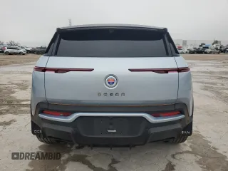 2023 Fisker Ocean Ultra z VIN VCF1UBU2XPG008429, wystawiony jako Copart lot #87039704 z przebiegiem Nie podano mil oraz Nie do naprawy. Historia ofert i sprzedaży dostępna na DreamBid. Obrazek 6.
