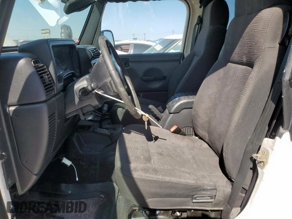 2004 Jeep Wrangler Rubicon z VIN 1J4FA69S34P757352, wystawiony jako Copart lot #52971745 z przebiegiem 139 855 mil mil oraz Szkoda całkowita • Salvage title. Historia ofert i sprzedaży dostępna na DreamBid. Obrazek 7.
