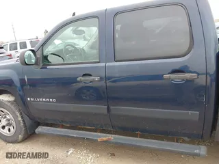 2007 Chevrolet Silverado 1500 LT w/1LT with VIN 3GCEK13C17G508138, listed as a IAAI auction lot 41898585 with 277,736 mi miles. Bid and sale history available at carsss.com. Image 14.
