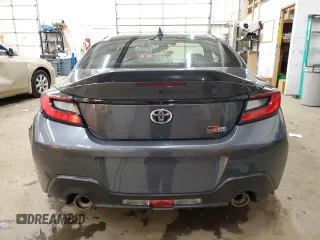 2024 Toyota GR86 Premium with VIN JF1ZNBE15R9761093, listed as a Copart auction lot 81530204 with 728 mi miles and Salvage Title. Bid and sale history available at carsss.com. Image 6.