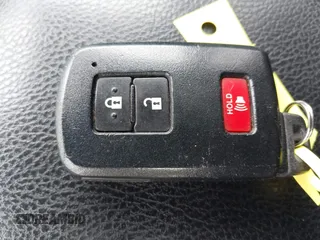 2018 Toyota RAV4 XLE with VIN 2T3RFREV4JW798868, listed as a IAAI auction lot 41751618 with 76,003 mi miles. Bid and sale history available at carsss.com. Image 11.