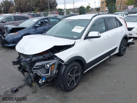 2023 Kia Niro EX with VIN KNDCR3LE8P5073495, listed as a IAAI auction lot 41465833 with 30,423 mi miles. Bid and sale history available at carsss.com. Image 2.
