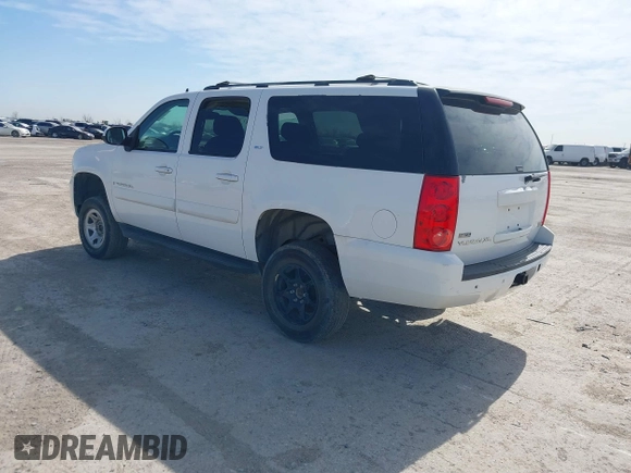 2007 GMC Yukon XL SLT with VIN 1GKFK16377J296932, listed as a IAAI auction lot 41797956 with Not Provided miles. Bid and sale history available at carsss.com. Image 3.