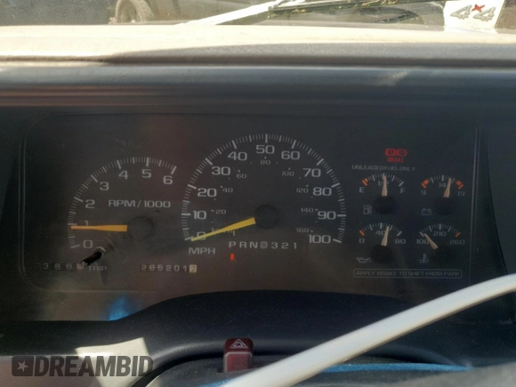 1997 GMC Suburban with VIN 3GKFK16R4VG518331, listed as a Copart auction lot 56241425 with 265,201 mi miles and Non repairable. Bid and sale history available at DreamBid. Image 9.