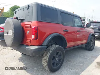 2024 Ford Bronco z VIN 1FMEE1BP8RLA06515, wystawiony jako IAAI lot #42285341 z przebiegiem 17 102 mil mil oraz . Historia ofert i sprzedaży dostępna na DreamBid. Obrazek 4.