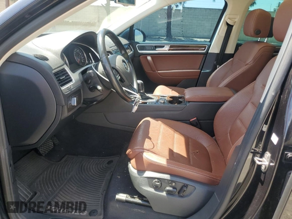 2016 Volkswagen Touareg Sport with VIN WVGEF9BP0GD007399, listed as a Copart auction lot 53990675 with 110,439 mi miles and Salvage Title. Bid and sale history available at DreamBid. Image 7.