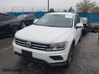 2018 Volkswagen Tiguan SEL with VIN 3VV2B7AX4JM140172, listed as a IAAI auction lot 41731061 with 103,459 mi miles. Bid and sale history available at carsss.com. Image 17.