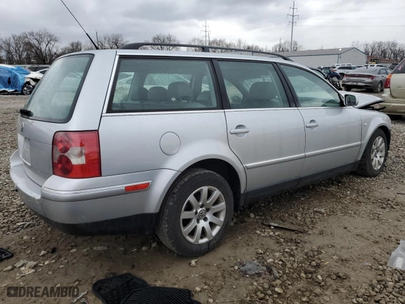 2003 Volkswagen Passat GLS with VIN WVWVD63B63E210619, listed as a Copart auction lot 47631445 with 233,369 mi miles and Salvage Title. Bid and sale history available at carsss.com. Image 3.