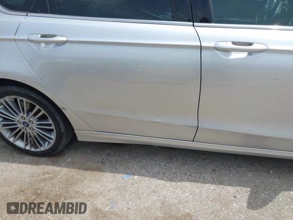 2015 Ford Fusion SE с VIN 3FA6P0HD8FR292587, выставлен на аукционе IAAI как лот 42631276 с пробегом 181 726 миль миль и . История ставок и продаж доступна на DreamBid. Изображение 12.