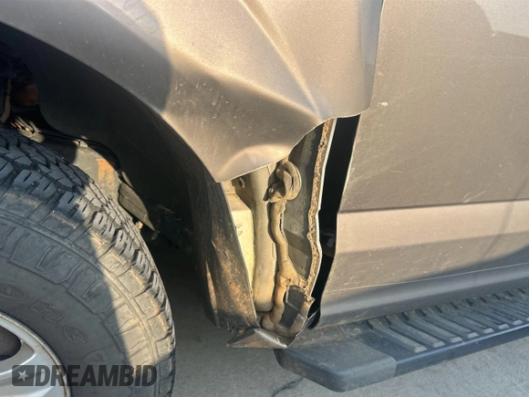 2018 Ford F-150 XL with VIN 1FTEW1E51JKF17733, listed as a IAAI auction lot 42202523 with 165,077 mi miles. Bid and sale history available at carsss.com. Image 1.