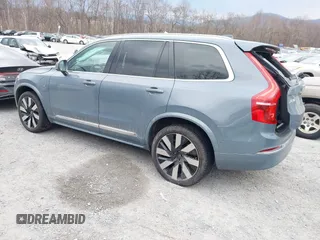 2023 Volvo XC90 Ultimate Bright Theme with VIN YV4H60CA3P1950747, listed as a IAAI auction lot 41677410 with 27,723 mi miles and . Bid and sale history available at DreamBid. Image 3.