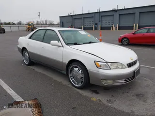 1997 Lexus ES 300 z VIN JT8BF22G0V5013000, wystawiony jako IAAI lot #42005898 z przebiegiem 239 646 mil mil oraz . Historia ofert i sprzedaży dostępna na DreamBid. Obrazek 1.