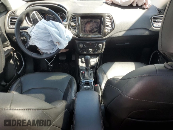 2019 Jeep Compass High Altitude z VIN 3C4NJDCB9KT704520, wystawiony jako Copart lot #58820335 z przebiegiem 17 061 mil mil oraz Szkoda całkowita • Salvage title. Historia ofert i sprzedaży dostępna na DreamBid. Obrazek 8.