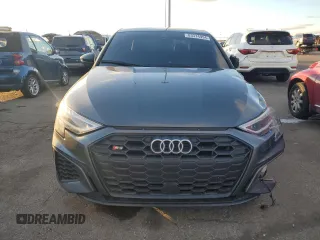 2022 Audi S3 Premium Plus z VIN WAUH3CGY2NA005111, wystawiony jako Copart lot #83374994 z przebiegiem 35 187 mil mil oraz Szkoda całkowita • Salvage title. Historia ofert i sprzedaży dostępna na DreamBid. Obrazek 5.