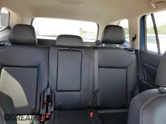 2019 Volkswagen Atlas SE с VIN 1V2DR2CA1KC552632, выставлен на аукционе Copart как лот 60830725 с пробегом 76 887 миль миль и Списание • Salvage title. История ставок и продаж доступна на DreamBid. Изображение 10.
