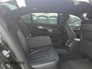 2019 BMW 7 Series 740i xDrive with VIN WBA7E4C51KGV28443, listed as a Copart auction lot 54751395 with 0 mi miles and Clean Title. Bid and sale history available at carsss.com. Image 10.