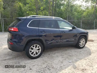 2016 Jeep Cherokee Latitude with VIN 1C4PJMCB9GW112576, listed as a Copart auction lot 58652755 with 121,088 mi miles and Salvage title. Bid and sale history available at DreamBid. Image 3.
