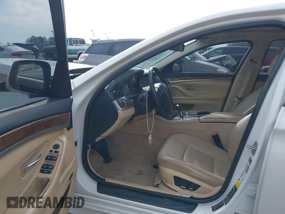 2013 BMW 5 Series 528i xDrive with VIN WBAXH5C53DDW16007, listed as a IAAI auction lot 41778356 with 90,498 mi miles and . Bid and sale history available at DreamBid. Image 5.