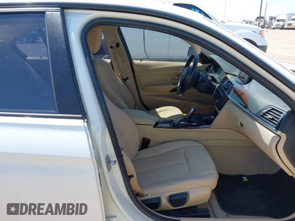 2014 BMW 3 Series 320i with VIN WBA3B1C53EP680072, listed as a IAAI auction lot 41996500 with 192,948 mi miles. Bid and sale history available at carsss.com. Image 5.