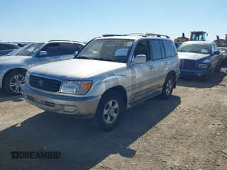 2000 Toyota Land Cruiser with VIN JT3HT05J7Y0080845, listed as a IAAI auction lot 41775966 with 187,436 mi miles. Bid and sale history available at carsss.com. Image 2.